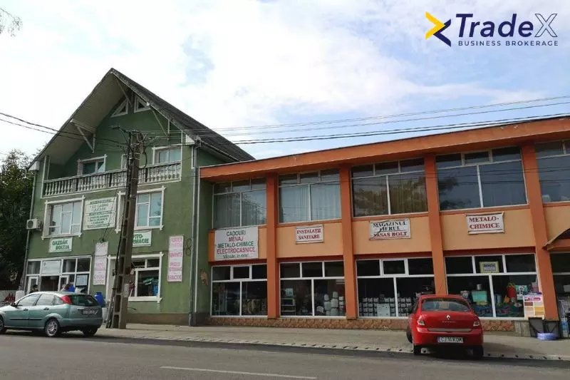 Agri Mall - business for sale with non-food stores and warehouses, located on the national road Zalău - Satu-Mare