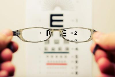 Servicii de oftalmologie și optică medicală în 3 cabinete specializate